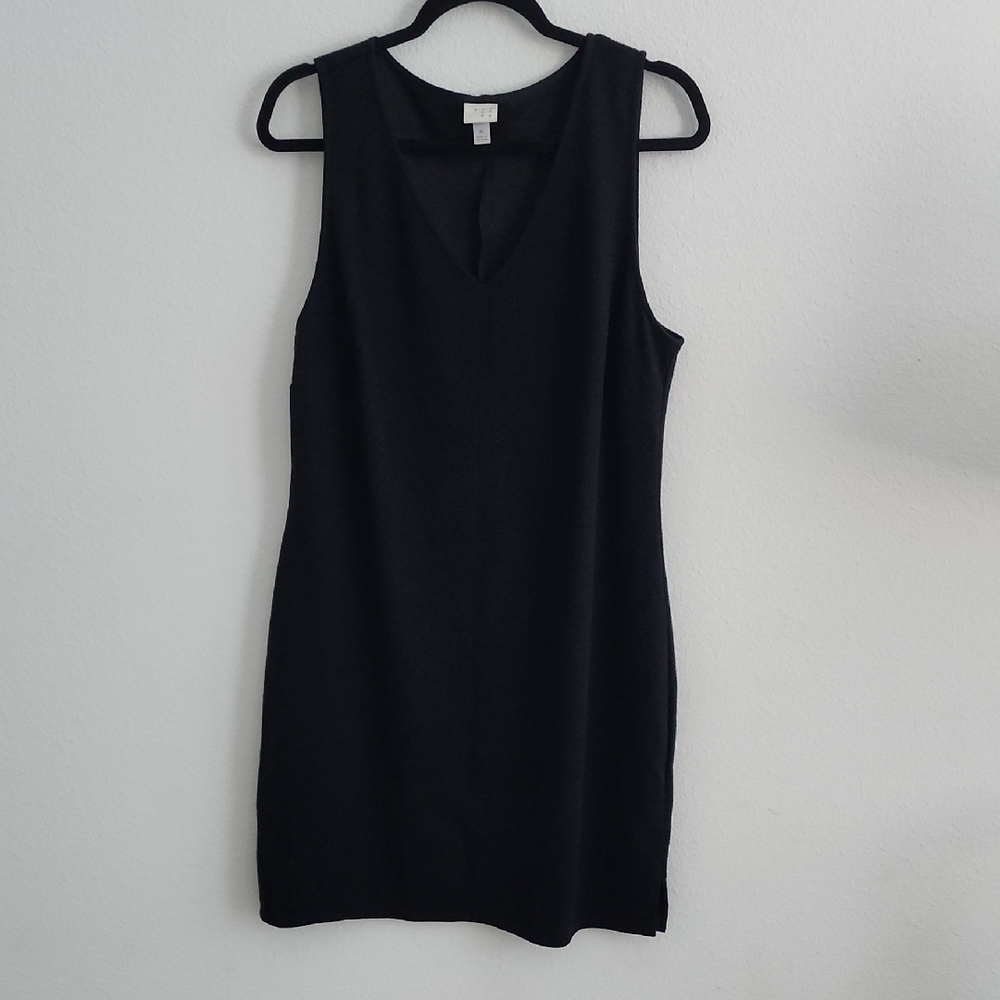 A New Day Black Sheath Mini Dress V-Neck Sleeveless